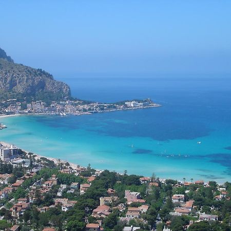 Mondello Luxury Apartment On The Beach Exteriör bild