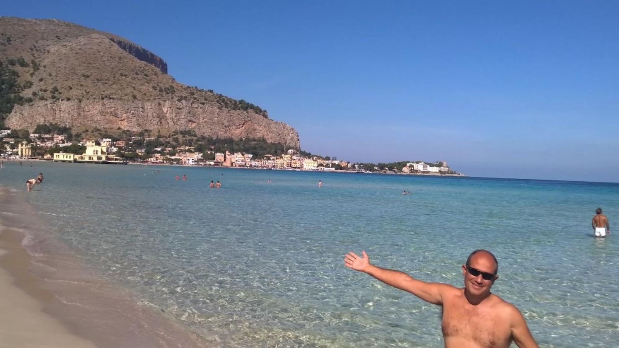 Mondello Luxury Apartment On The Beach Exteriör bild