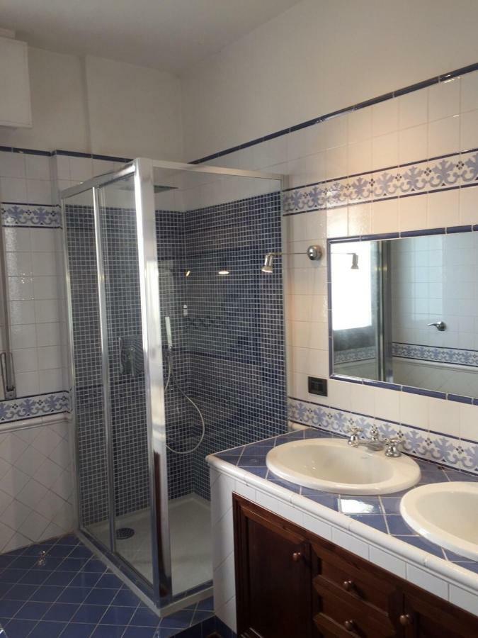 Mondello Luxury Apartment On The Beach Exteriör bild